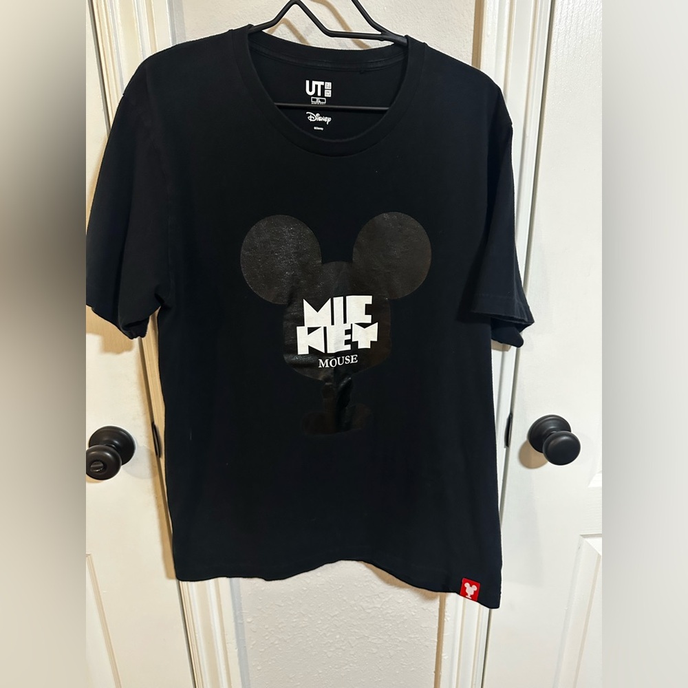 UNIQLO UT Disney Mickey Mouse Graphic Tee | Minimalist Black Shirt | XL